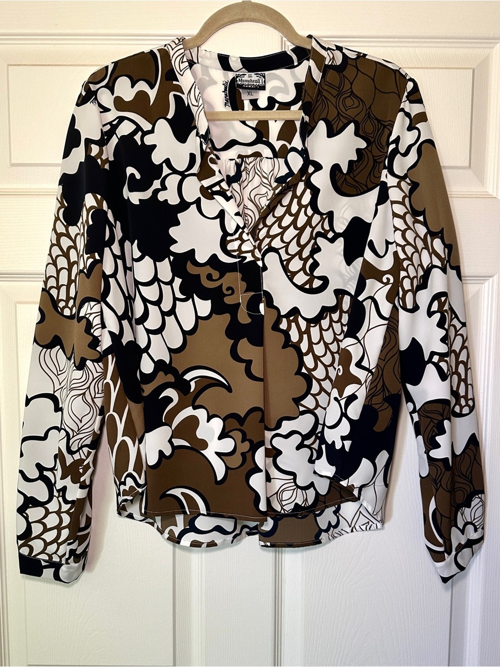 Manuheali'i Blouse, Manu Aolani Collection in Pueo — Size XL